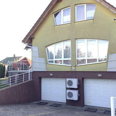 Babati Apartmanhaz Apartment