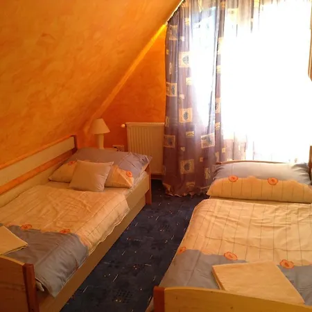 Babati Apartmanhaz Apartment *